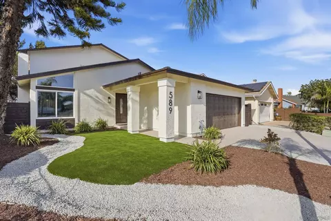 589 E J St, Chula Vista, CA 91910 photo 2