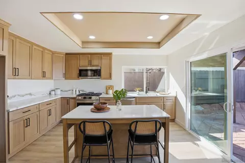 589 E J St, Chula Vista, CA 91910 photo 7