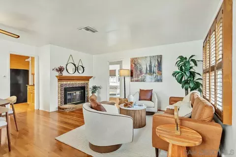 Living - 431 H Ave, Coronado, CA 92118 photo 1 of 3