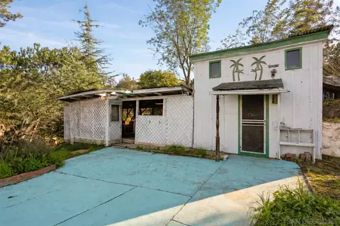 Exterior - 1819 Lilac Ln, Alpine, CA 91901 photo 5 of 6