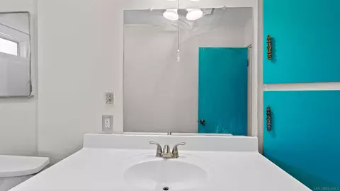 Bath - 1819 Lilac Ln, Alpine, CA 91901 photo 2 of 3