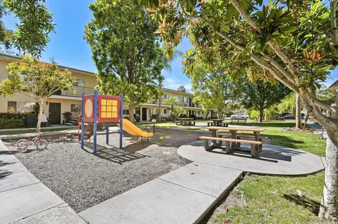 Exterior - 403 Emerald Ave #8, El Cajon, CA 92020 photo 7 of 8