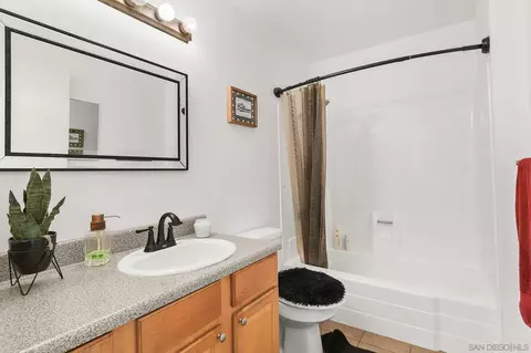 Bath - 403 Emerald Ave #8, El Cajon, CA 92020 photo 1 of 2