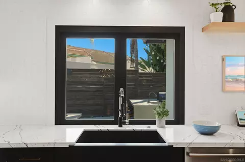 Kitchen - 965 Home Ave, Carlsbad, CA 92008 photo 11 of 13