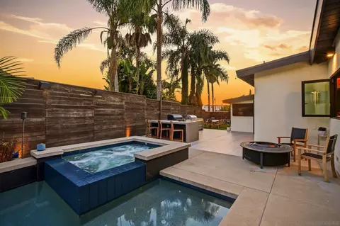 Exterior - 965 Home Ave, Carlsbad, CA 92008 photo 9 of 20