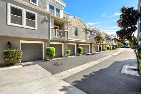 3548 Shoreline Bluff Ln, San Diego, CA 92110