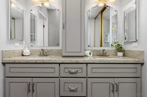 Bath - 5259 Hubbert St, Oceanside, CA 92056 photo 3 of 5