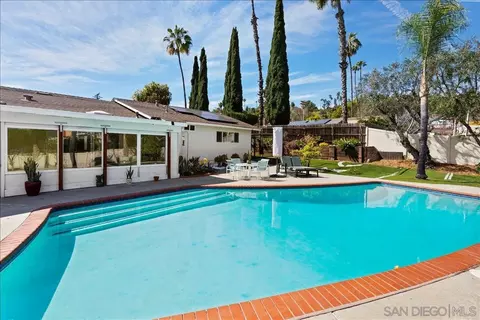 Exterior - 1452 N Fig St, Escondido, CA 92026 photo 6 of 28