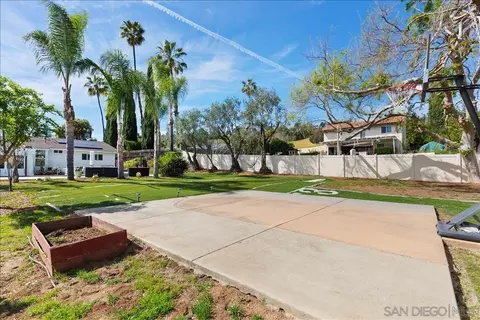 Exterior - 1452 N Fig St, Escondido, CA 92026 photo 14 of 28