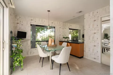 Dining - 15943 Ranch Hollow Rd, Poway, CA 92064 photo 1 of 4