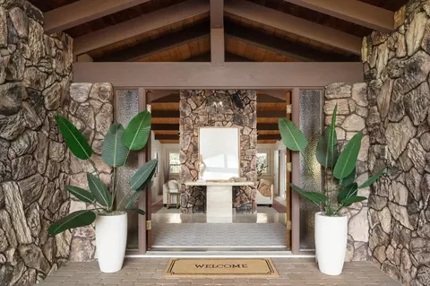 Entry Way - 15943 Ranch Hollow Rd, Poway, CA 92064 photo 1 of 3