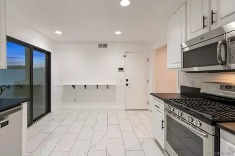 Kitchen - 1413 Eastview Ct, Oceanside, CA 92056 photo 6 of 6