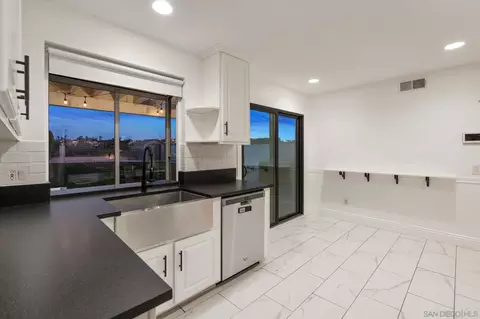 Kitchen - 1413 Eastview Ct, Oceanside, CA 92056 photo 5 of 6