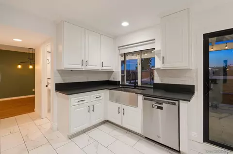 Kitchen - 1413 Eastview Ct, Oceanside, CA 92056 photo 4 of 6
