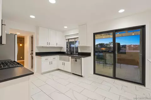 Kitchen - 1413 Eastview Ct, Oceanside, CA 92056 photo 3 of 6