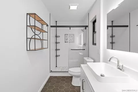 Bath - 1413 Eastview Ct, Oceanside, CA 92056 photo 3 of 4