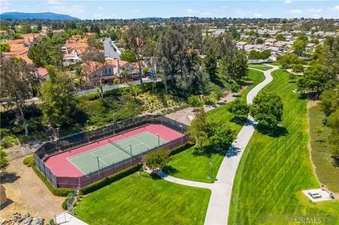 View/Area - 32836 Caserta Dr, Temecula, CA 92592 photo 2 of 3