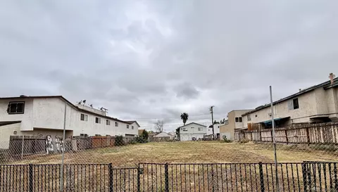 4230 45th St #32-34, San Diego, CA 92115