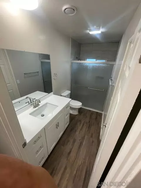 Bath - 122 Trellis Ln, Escondido, CA 92026 photo 1 of 1