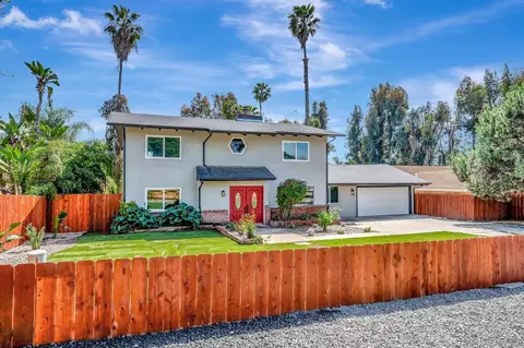 1349 Bonair Rd, Vista, CA 92084