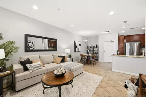 3877 Pell Pl #108, San Diego, CA 92130