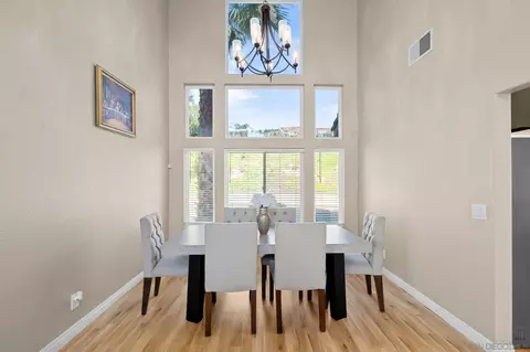 Dining - 45632 Corte Lobos, Temecula, CA 92592 photo 2 of 2