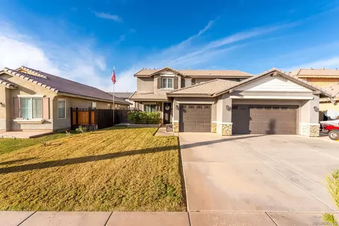 Exterior - 226 Quail Run Dr, El Centro, CA 92243 photo 4 of 5