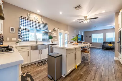 Other - 226 Quail Run Dr, El Centro, CA 92243 photo 3 of 13