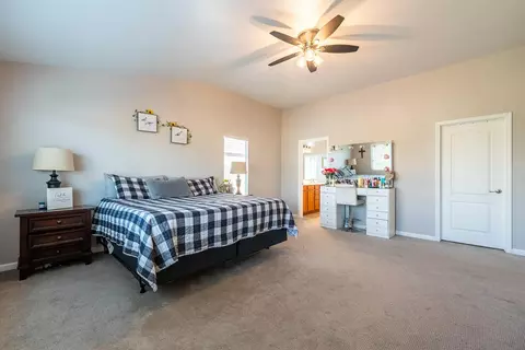 Bedroom - 226 Quail Run Dr, El Centro, CA 92243 photo 3 of 3