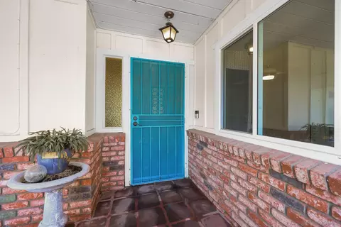 Entry Way - 741 Rossiter Ln, Fallbrook, CA 92028 photo 1 of 2