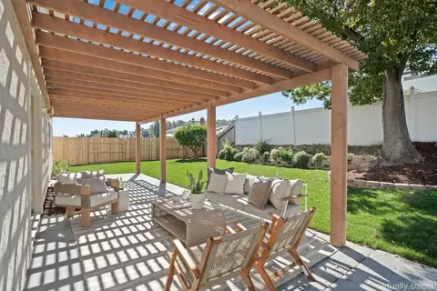 Exterior - 14334 Sandown Ct, Poway, CA 92064 photo 3 of 7