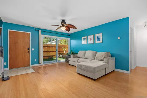 Living - 407 Requeza St #E9, Encinitas, CA 92024 photo 1 of 5