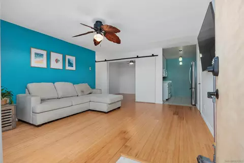 Living - 407 Requeza St #E9, Encinitas, CA 92024 photo 3 of 5