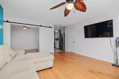 Living - 407 Requeza St #E9, Encinitas, CA 92024 photo 4 of 5