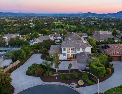 1725 Continental Ln, Escondido, CA 92029