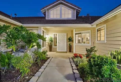 Exterior - 320 Jonah Rd, Escondido, CA 92027 photo 3 of 29