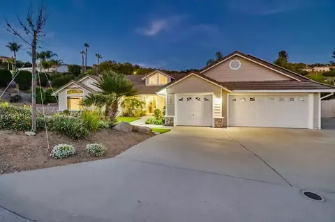 Exterior - 320 Jonah Rd, Escondido, CA 92027 photo 2 of 29