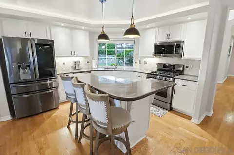 Kitchen - 320 Jonah Rd, Escondido, CA 92027 photo 2 of 5