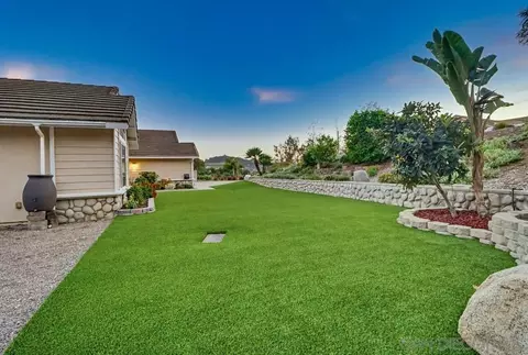 Exterior - 320 Jonah Rd, Escondido, CA 92027 photo 23 of 29