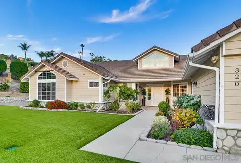 Exterior - 320 Jonah Rd, Escondido, CA 92027 photo 7 of 29