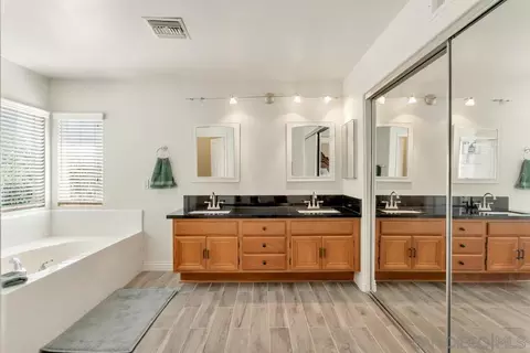 8786 Gracilior Ct, Escondido, CA 92026 photo 22