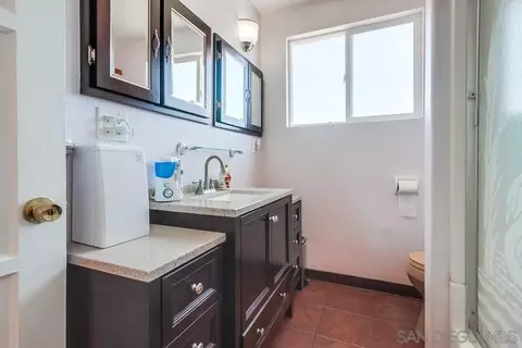 Bath - 820 Frances Dr, Vista, CA 92084 photo 1 of 3