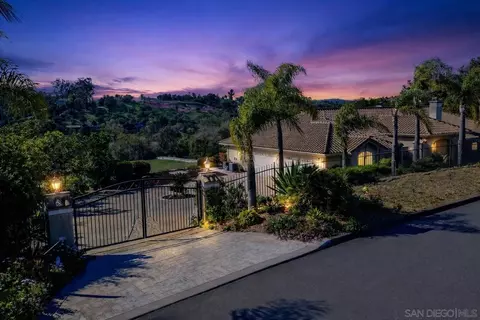 Exterior - 4417 Fallsbrae Rd, Fallbrook, CA 92028 photo 1 of 7