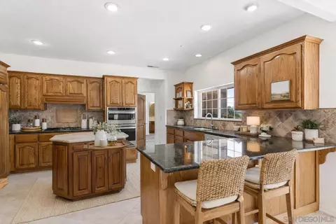 Kitchen - 4417 Fallsbrae Rd, Fallbrook, CA 92028 photo 1 of 4