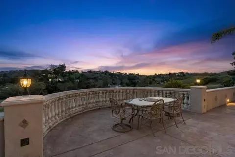 Exterior - 4417 Fallsbrae Rd, Fallbrook, CA 92028 photo 4 of 7