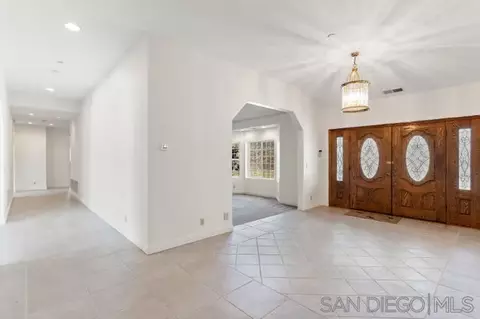 Entry Way - 4417 Fallsbrae Rd, Fallbrook, CA 92028 photo 2 of 2