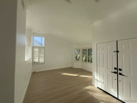 Living - 2227 Mapleleaf Ave, Thousand Oaks, CA 91320 photo 1 of 5