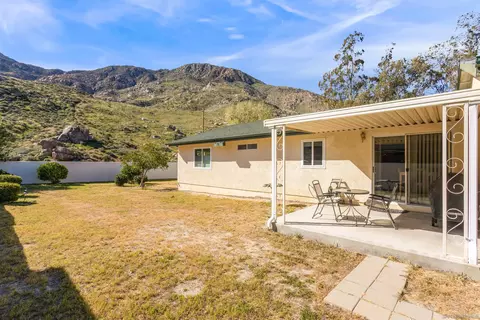 Exterior - 51633 Ida Ave, Cabazon, CA 92230 photo 5 of 14
