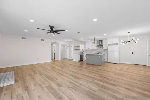 5705 Jackson Dr, La Mesa, CA 91942 photo 8
