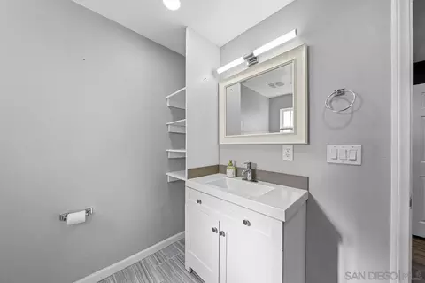 Bath - 1395 S Somermont Dr, El Cajon, CA 92021 photo 2 of 4